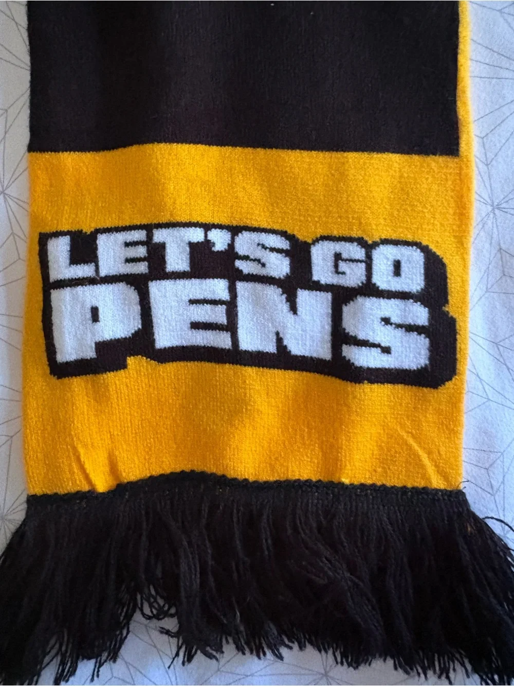 Penguins Hockey ‘Let's Go Pens' Black & Gold Fan Scarf